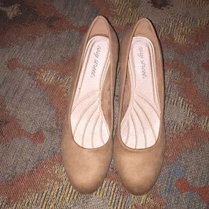 Easy street nude block heel.